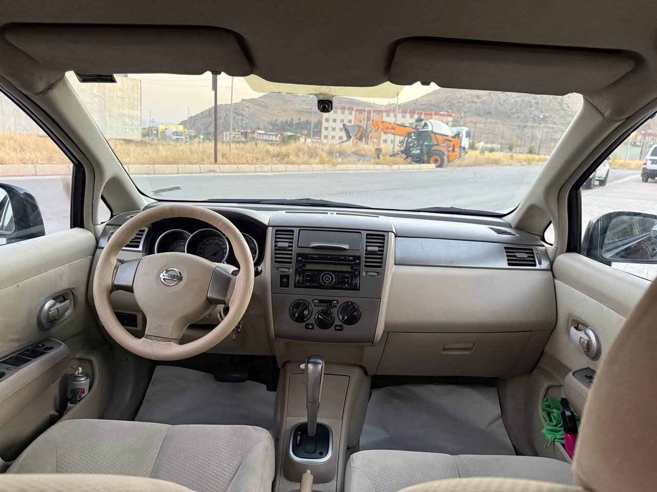 نيسان تيدا ٢٠١١  گير توماتيك ناو زه ردجوار جام كاره باى براوه ى دوبه ى بئ ده عمو ليدراو گيرو مه كينه ته بريد به شه رت كاراباى به شه رت   ***********شوين رانيه رانية, السليمانية
