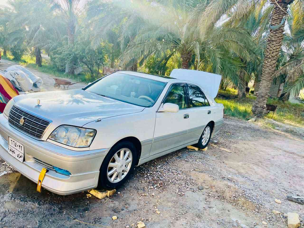 ملكه كرستال اصل كصة قماره فقط ادوات
فول يعني فول  للاخير سياره جديد 
اربع دكم اربع كشنات كهربه 
فتحه 
ثلاجه 
برده خلفيه تبريد ثلج 
مثبت سرعه كامره دوار
ويل نجمه 
لحايه خلفيه واماميه
حداده خلفيه واماميه تخم تاير جديد
لايت زنون عالي وناصي 
السعر 70 قابل للتفاوض 
العنوان البصره المدينه
‏‪***********‬‏
