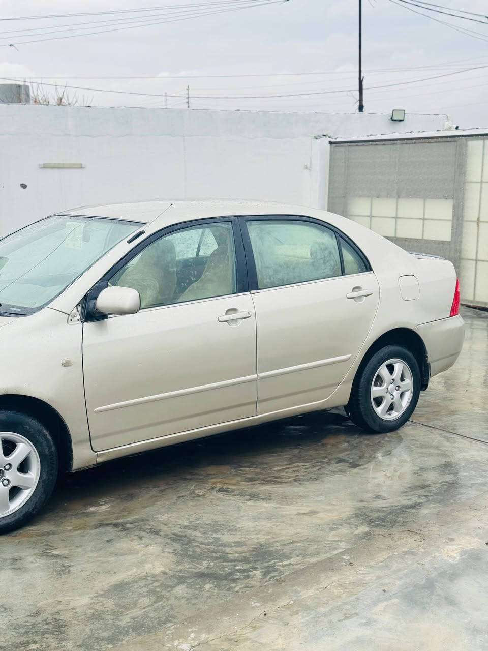 السلام عليكم كورلا بكاشيو ادوات للبيع محرك 18 كير شرط صدر شرط سيارة جاهزه ماتصرف ربع عليها السعر 42 بيها مجال شي بسيط قير متواجد على الفيس تصل وتدلل ***********
