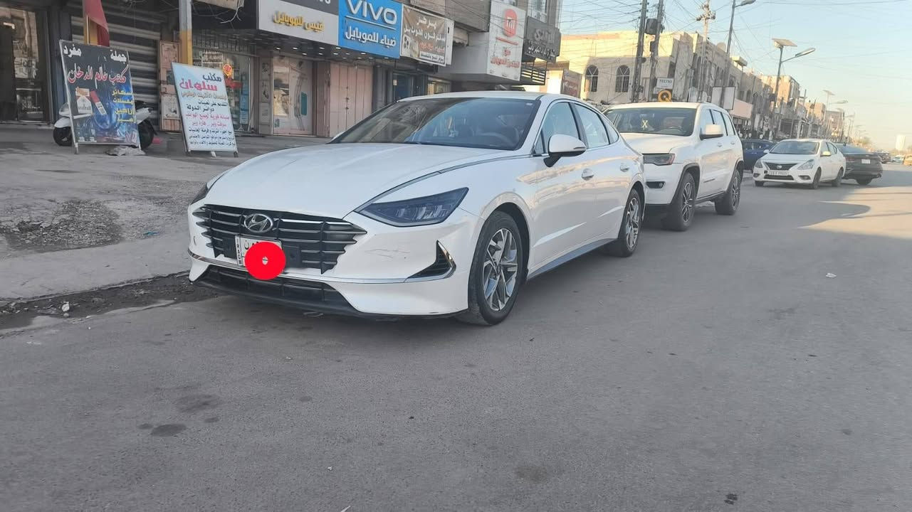 يالله سوناته اللبيع موديل 20 سونار مع صور 
ستلام شركه باقي عليها اقل سنه صير حره الك 
مني وكاله وتحويل سياره خير من الله جديده 
عله وضع شركه سعر 140 مجال قليل حك جيه مكانها 
بغداد ‏اتصل ودلل ‪***********‬‏
