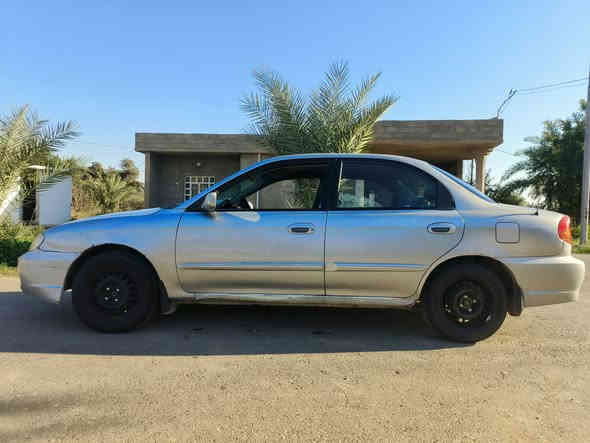 السلام عليكم
كيا سيفا ٢٠٠١ 
للبيع ١٨ وبيها مجال 

***********
