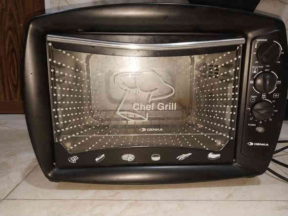 السلام عليكم عندي غراض منزليه مستخدمه للبيع براد ماء وأوفن شوي وسيارة أطفال سعر الكل 100 الف للتواصل ***********
