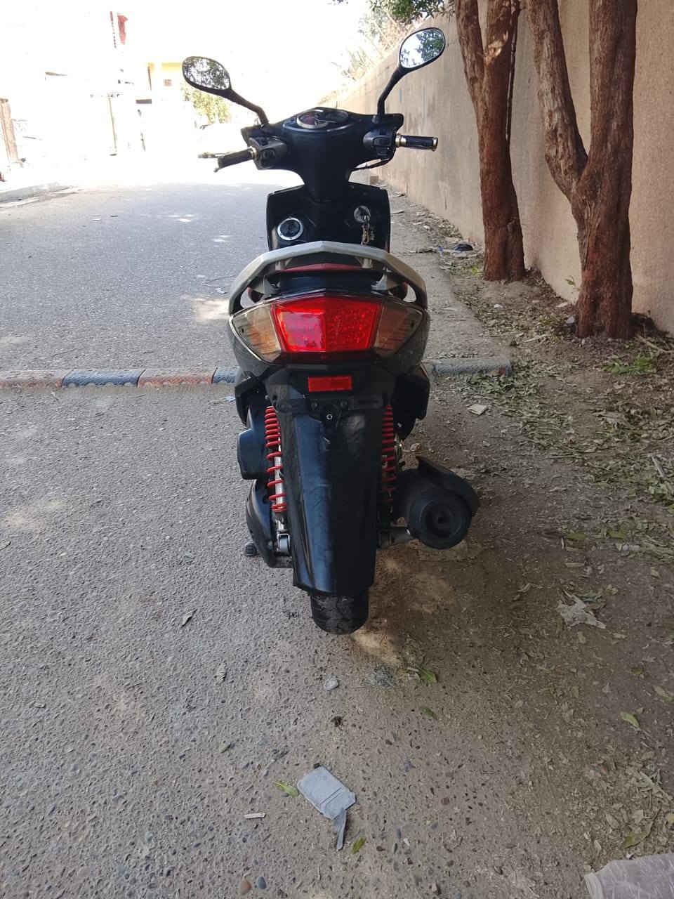 سكنس فحل نوزل خطين مكينة ما ملعوب بيها اوراقها كاملة كهربائيات كلها شغالة بلادية مكاني بغداد الشعب الشراي يتصل ***********
