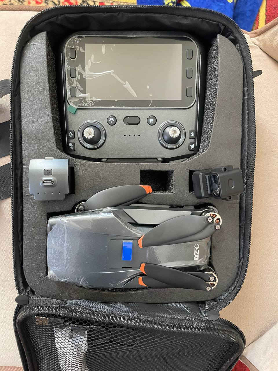 درون L600 برو ماكس
درون عملاقه حجم كبير كسر الكارتون مامستخدم ولامره
جوستك شاشه شحن تايبسي 
مانع تصادم ليزري متحرك
جي بي اس(gbs)
رجوع  تلقائي
دقه الكامره 4k
الارتفاع 300متر
البعد 3كيلو متر
نقل الصور 5G
وقت الطيران 28 دقيقه
تحديد المواقع عبر الاقمار الصناعيهgbs
جديده وكامل ملحقات كارتون+جنطه+مراوح احتياط+عدة وكتلوك وشرط جديده ونضافه100%
السعر 150الف مع التوصيل اليكسر بسعرها احظره الشراي خاص


**إذا كنت صاحب هذا الإعلان وتريد حذفه لأي سبب، رجاءا أرسل رسالة إلى الدعم الفني**