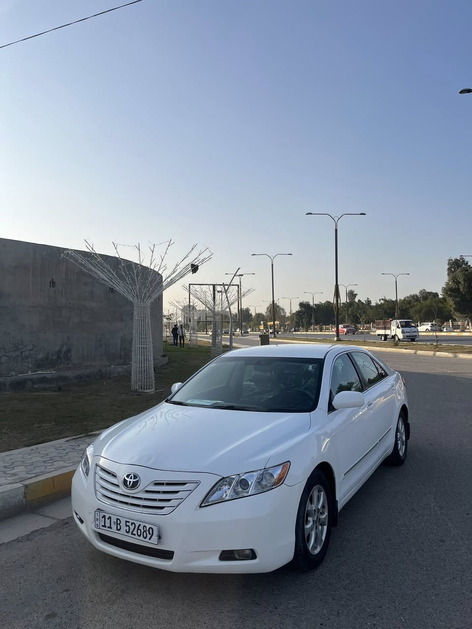 كامري ٢٠٠٧امريكي
محرك اربعة سلندر جديد قبل فترة اخذتة 
حادثها جاملغ وبنيد
رقم بغداد بأسمي تحويل ثاني يوم 
108بيها مجال بسيط 
مكانها فلوجة
***********
