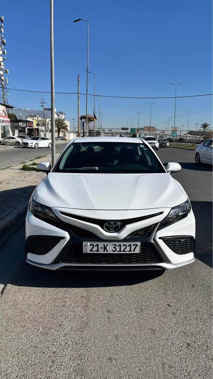تويوتا كامري 2021 كلين بدون ضرار للبيع 
موصفات Se 
ماشيه84 فقط 
لون ابيض شرط كير والمحرك وتخم تاير وبطارية كله جديدة 
مكاني كركوك وشرط التحول بطاقه بنزين هم موجود 

سعر 238$
*********** كركوك, العراق
