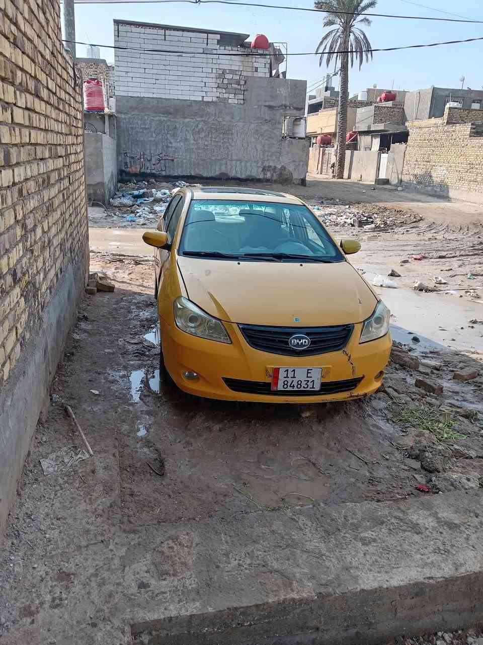 بيوايدي 2013 مكينة ياباني كير عادي مصفر هيئة وغرامات رقم بغداد انكليزي
 السعر 38 ورقة ***********
