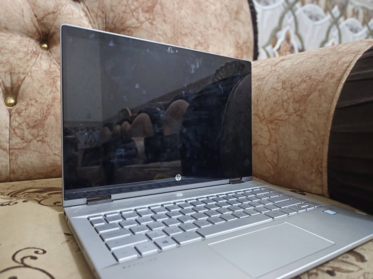 لابتوب HP باله
شبه جديد
قليل الاستعمال 
مواصفات: اسفل في الصورة
الذاكرة RAM 8GB
شاشه قابله الى اللمس والتصفح به 
نظامه ويندوز 10 برو 64 بت
السعر 375 وبي مجال بسيط 
التواصل للشراء عبر الارقام التاليه
***********
***********
مكاني بغداد الشعلة شارع ابو طيارة
