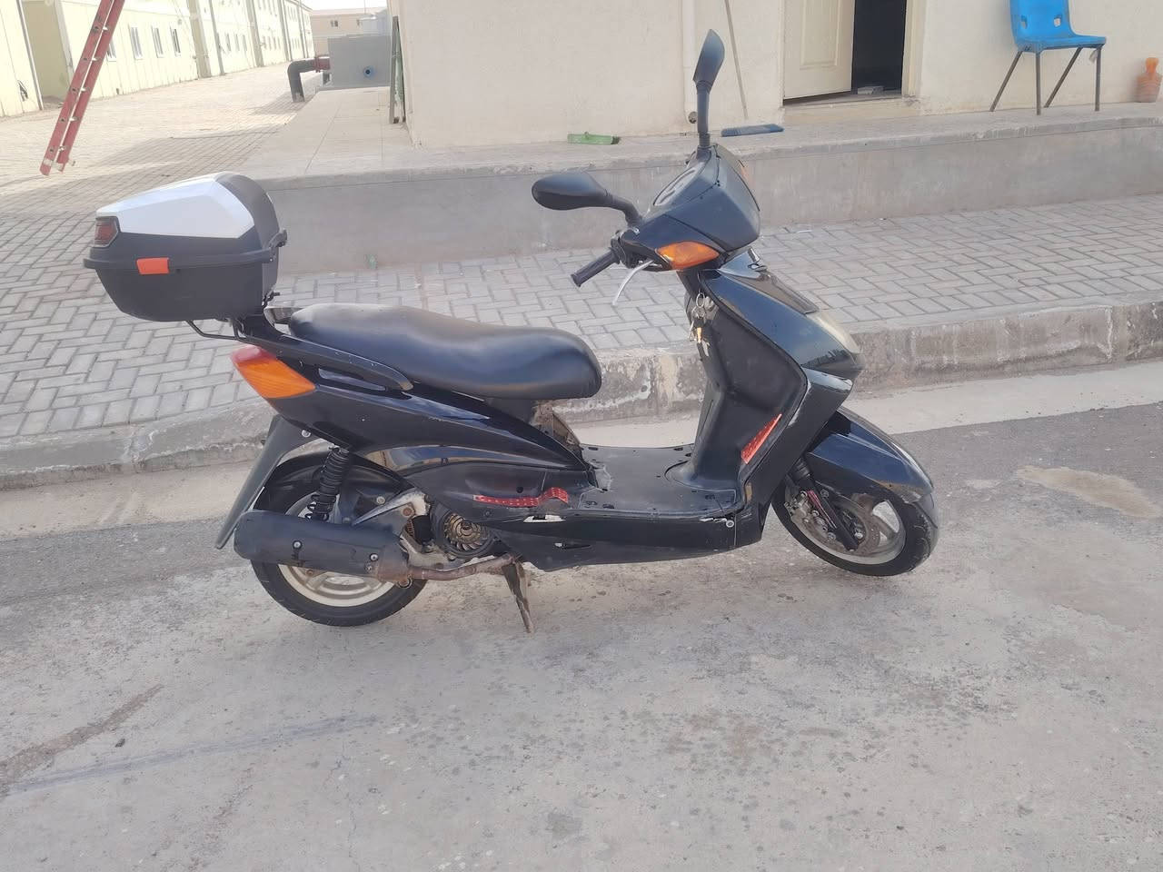 اسلام عليكم سكنس للبيع سعر ٥٠٠ بيه مجال قليل مكان ابو غريب *********** دراجه نضيفه كلش بس صارت عندي بيه خربطه بل كابريته جانت نكره سلف هسه شويه صارت تخر
