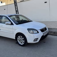 مكلف بالنشر السلام عليكم ورحمة الله  كيا ريو 2011 محرك 16 توماتيك جاما...