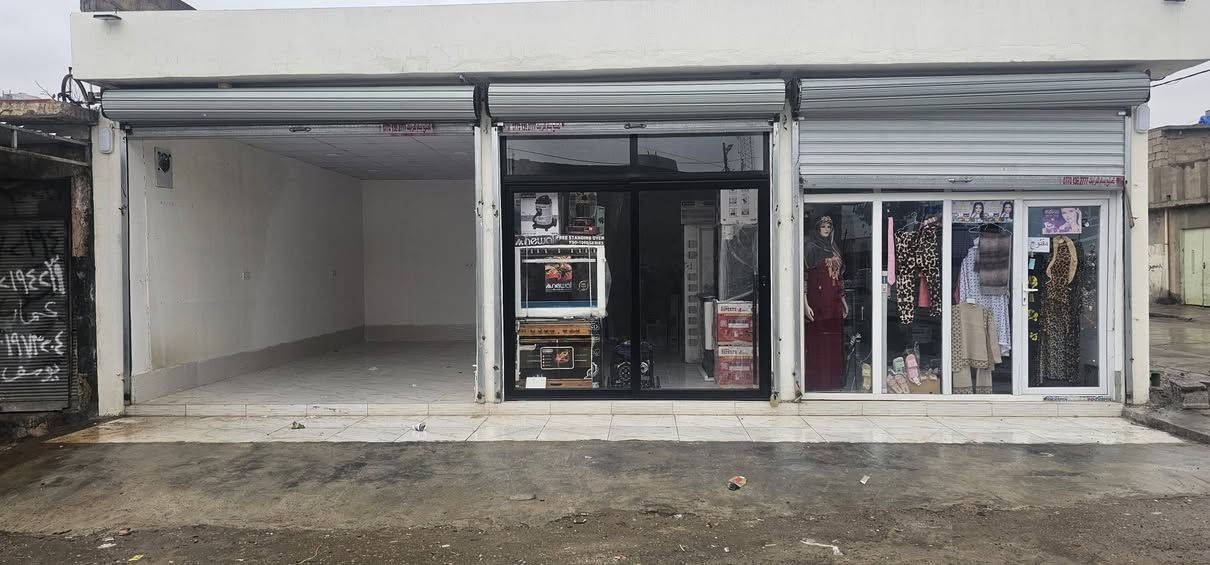 محل للايجار مقابيل أسواق كرم كيكي بدايت السوق ***********
