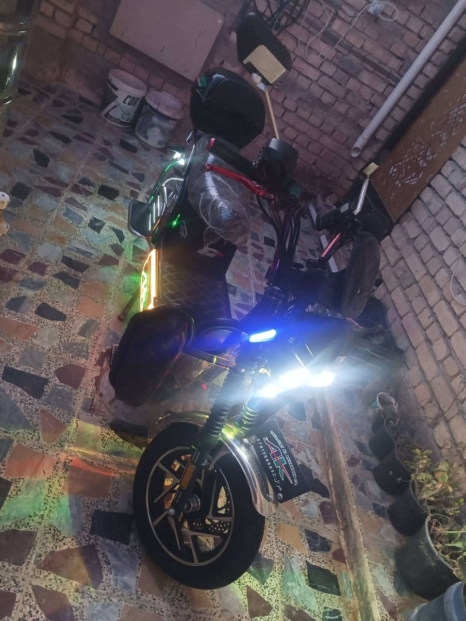 السلام عليكم
للبيع جبلي اخوين 2025
نضام سويج +بصمه اصبع+بصمه تشغيل عن بعد
6باتري بطاريات  فول شرط فحص
بطاريات الوينلي 32امبير انتاج 2026
ماطور نظيف جدا استخدام قليل
دبل اشاره/نضام ار رجوع للخلف 
ستيرن ملون/رقم لد ضوئي 
4سرع+مثبت سرعه
لايت زنون اضافي رماش عالي ناصي 
ام بي ثري بلوتوث  
سعر 650.ومجاله بصيط 
الاتصال ***********واتساب
الإتصال ***********
