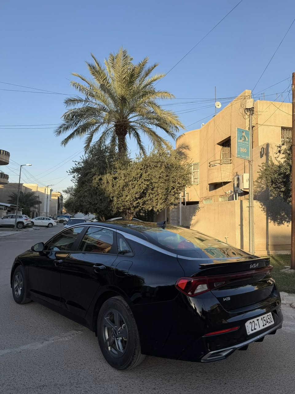 السلام عليكم
K5 2023 وارد امريكي 
حادثها جاملغ وبنيد بدون دواخل بدون شاصي ولغد 
السيارة ماشيه 30 الف 
فول مواصفات حته الفتحه 
رقم شمالي باسمي 
جاهزة وكامله بدون نقص 
السعر 155 
مكاني زيونه 
***********
