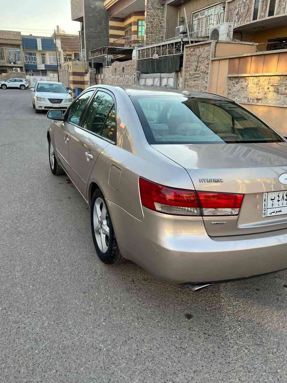 سوناتا وارد امريكي موديل 8 بسمي سنويه جديده
مكينه وكير جدد مال حاويه عل فحص ممفتوح بيهن برغي 
صدر امامي خلفي جديد 
تخم تاير جديد 
شاشه كامره دواره 
فتحه سلايت طكتين
كشنات كهرباء 
مري كهرباء 
ويل كب نجمه 
حساسات خلفيه 
تبريد ثلج سياره ليبل واحد حادثهه جاملغ مال سايق بدون دواخل بيهه صبغ 3قطع اثر جراد وين ميعجبك افحص 
سعرهه 100 وبيهه مجال ولميعجبه السعر يعبر المنشور سياره مصروف عليهه مابيهه نقص برغي مكانهه بغداد العبيدي قرب التربيهه ليحب يتصل ***********
