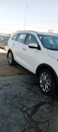 سورنتو 19 خليجي مكينه سته مكفوله من الصبغ.   07722104879