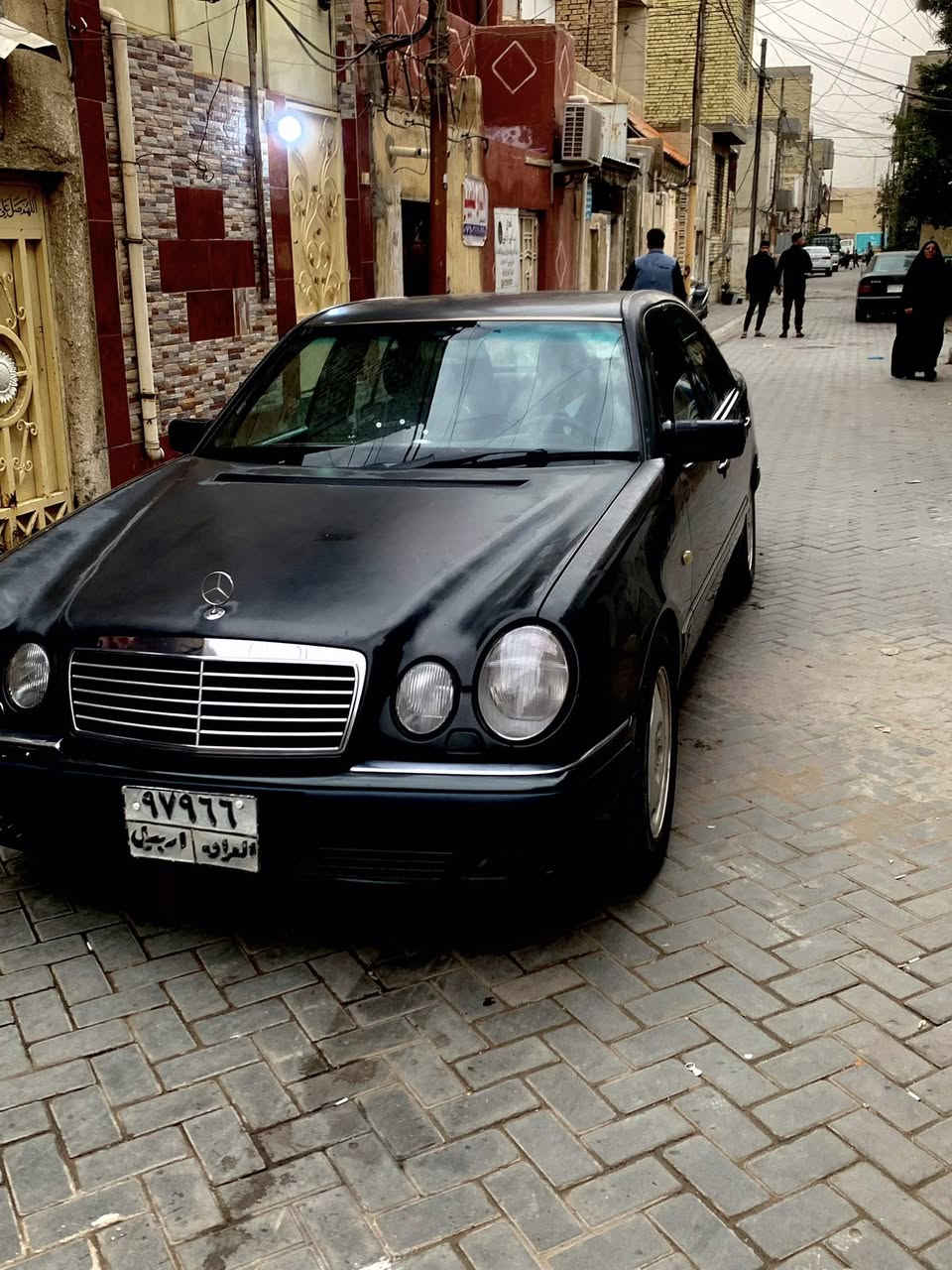 سلام عليكم مارسدس ام عيون موديل97كفال عامه ماعده جماغل يمنه بي طخه وكفاله بدون صبغ
بلاديه  E560 V8 تحويل  تبريد ثلج تتدفئه كشنات جلد سياره كله عل بلاد سعر 110وبيهً مجال. بغداد  رقم ***********
