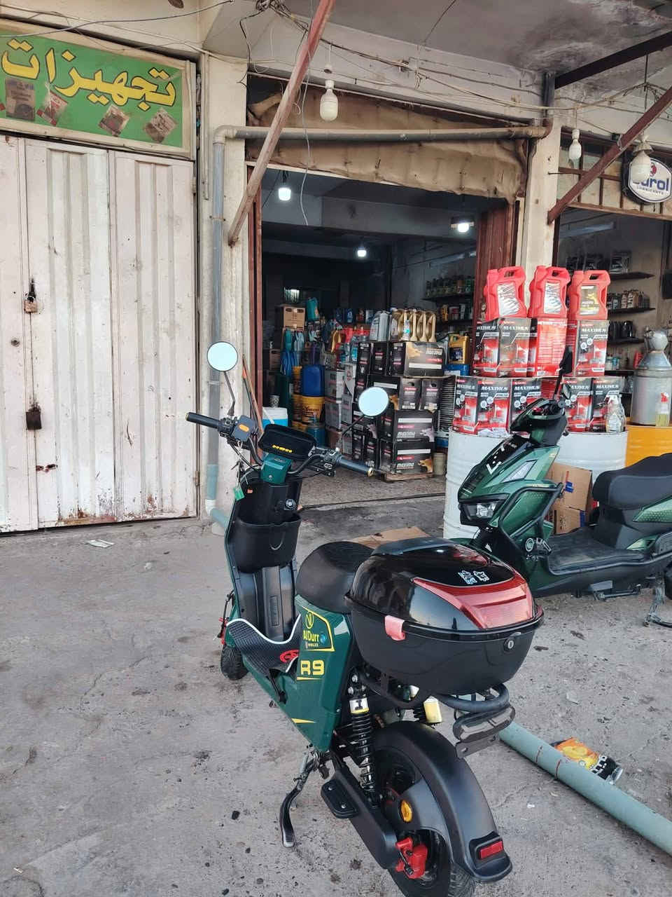 رقم*********** السلام عليكم R9للبع السعر 525وبي مجال بطاريات نضيفه
