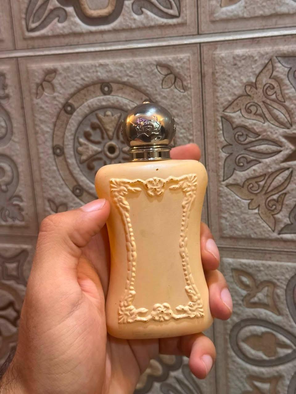 سلام عليكم 
عطور مستخدم 
Erba pura مستخدم رشات
١٢٠$
Pdm casttel مستخدم ١٠ مل 
١٣٠$
Amouage outlands 
مستخدم ١٠-١٢ مل
٢٨٠$


**إذا كنت صاحب هذا الإعلان وتريد حذفه لأي سبب، رجاءا أرسل رسالة إلى الدعم الفني**