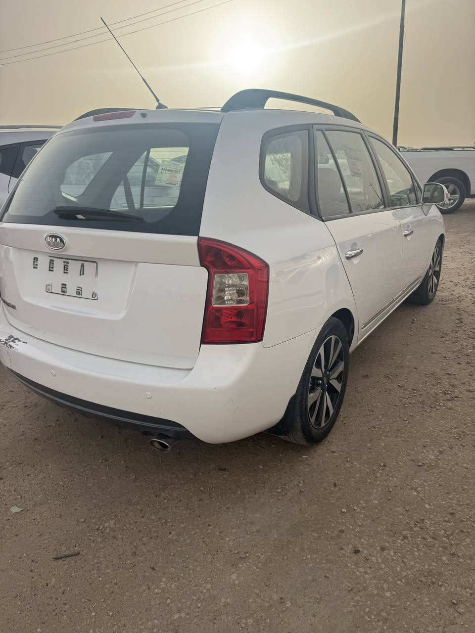 السلام عليكم كيه كارنز موديل ١١ فول عده البصمه محرك ٢٠٠٠ دوش ممفتوح بيه صبغ الباب الخلفي وره باب الصدر بدون دواخل السعر ١٣٦٠٠ بيه مجال يرهم مراوس حسب القناعه ***********
