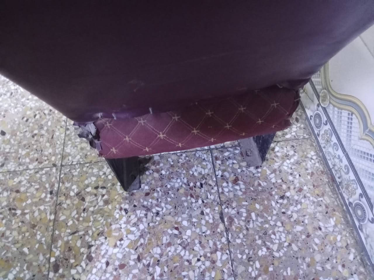 السلام عليكم كشنات تفصال إبدال القلابيات مال فتون أو جنبي جوكر المكان بغداد مدينة
***********
