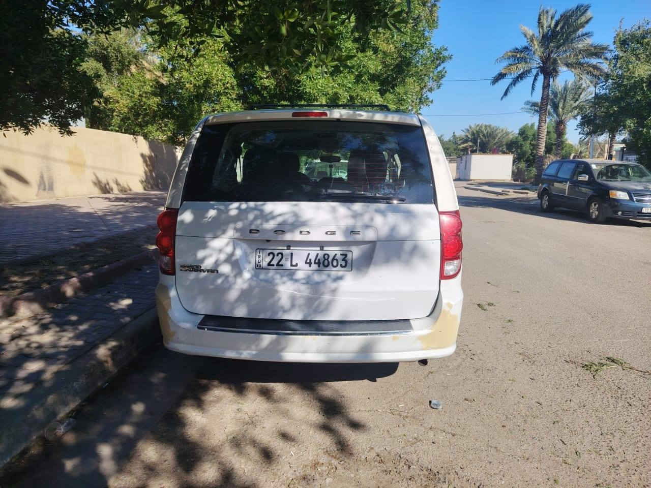 السلام عليكم دوج كرفان 2012 رقم أربيل دولي سنوية لحد 2030بأسمي تحويل فقط فول مواصفات أبواب كهرباء جنطة كهرباء تشغيل عن بعد كلين بدون حادث بدون صبغ فقط دعاميات والصندوق مبدل نفس اللون تخم تاير شاشة اعطال بالدشبول الحماوة خير من الله محرك 3600 الخانة الخامسة بيها ضعف بالولف فقط مكانها بغداد الكرخ  السعر 146/ وبيها مجال قليل *********** /***********
