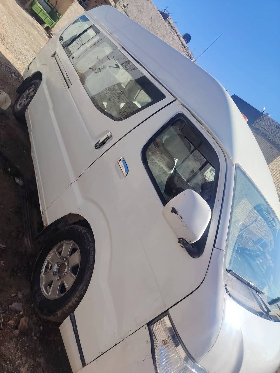 السلام عليكم جنبي شيري للبيع الاستفسار ع الرقم او خاص***********
