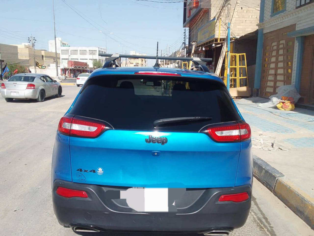 سلام عليكم جيب شيروكي بزون موديل ١٨ فور ويل تحكمات تبريد تدفى كشنات كير مكينه مكفولات سنويه جديدة باقي حادثه جاملغ وبنيد باقي تفاصيل خاص  *********** تريده قصد تريده حاضر
