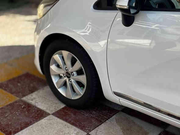 🚘 للبيع — كيا ريو خليجي 2016 / الشركة العامة الدولية

📌 حالة السيارة:

السيارة شرط أخت الزيرو ✔️

كفالة كاملة: الفتح • الضربة • الصبغ • التبديل

كير ومكينة حدادية بدون ملاحظات ⚙️

تبريد ❄️ + تدفئة 🔥 + كهربائيات بحالة الوكالة

استخدام شخصي من الشركة فقط

العداد: 80,000 كم حقيقي 🔢

شرط إسبير كامل وعدته موجودة 🧰

رقم بابل إنكليزي 🇬🇧

سنوية وهزّة جديدة 📄✨

💰 السعر: 120 ورقم — بيه مجال قليل للجاد فقط

📍 الموقع: الحلة / قرب العلوية الشريفة

📞 الاتصال: ***********
