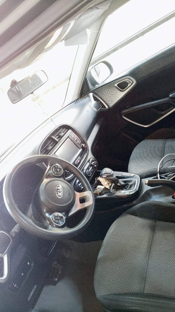 كيا صول موديل ٢٠٢٠ مكينه ٢٠٠٠ دوش
ضرر امريكا (جاملغ عكس السائق و البنيد قليل بارد) بدون دواخل
ماشيه ٣٦ الف ميل 
رقم بابل دولي باسمي تحويل مباشر
السعر ١٣٨ ورقه وبيها مجال
 الحله / ***********
