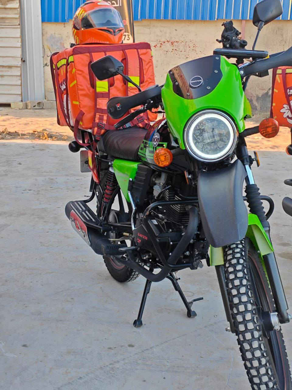 سلام عليكم دايون موديل 2025 شرط كفاله عامه 
اشتغلت بدلفري شهر تقريب 
وين مايعجبك افحص طالعه بشهر 9 يشهد العباس 
صار عندي ظرف واريد ابيع وكيلها علي عنجور 
مكاني كوفه حي ميثم التمار سعر مليونين و 300 وبيها مجال حگ جيه رقم الهاتف *********** بي واتساب 
مداور ثاني يوم
