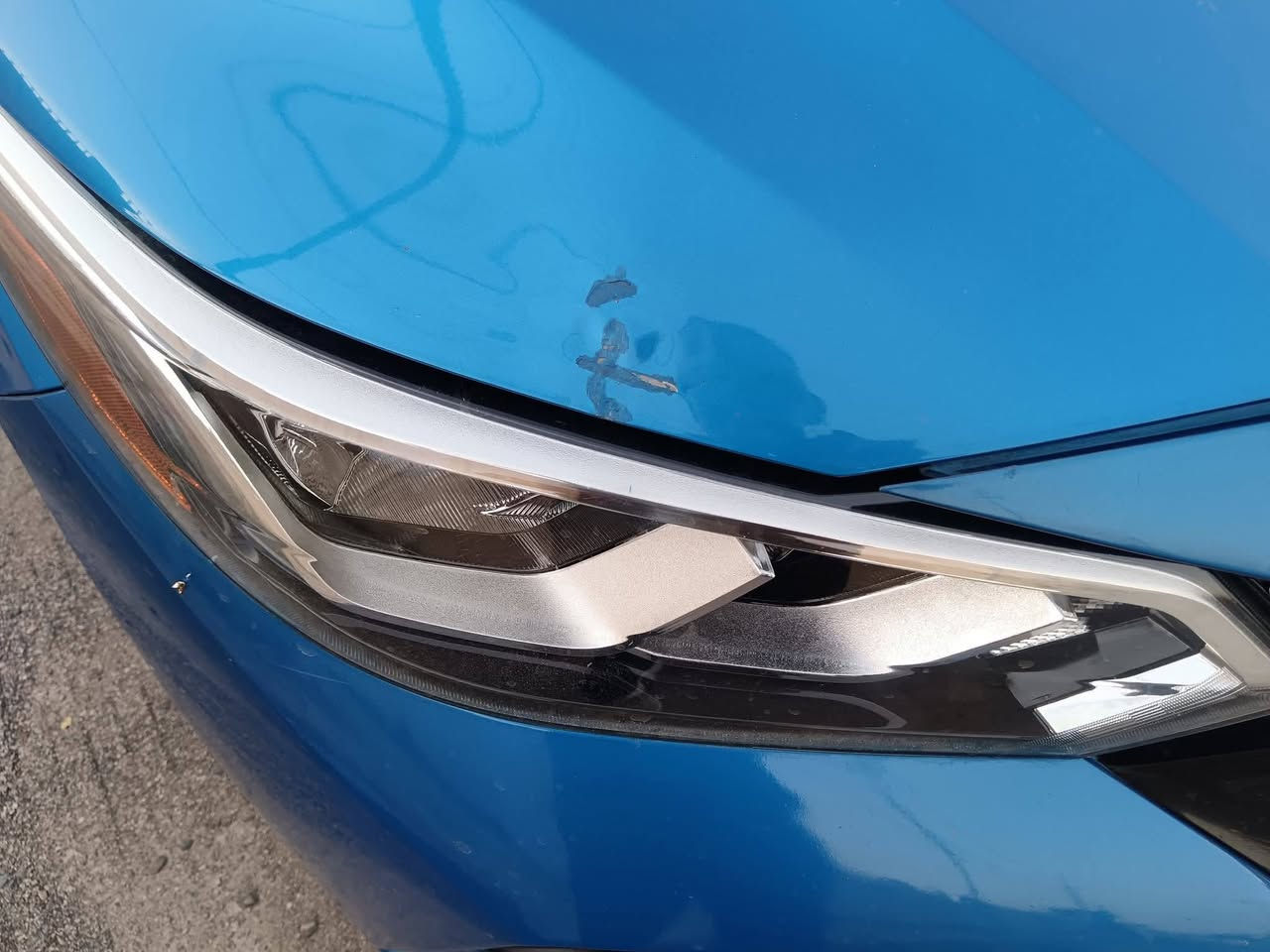 سنترا 2021 مواصفات SV
محرك 2000 رادار امامي وخلفي
نقطة عمياء
شاشة كبيرة
تشغيل عن بعد 
ويل كروم رياضي 
قطعة صبغ جاملغ الايسر 
بيها مكان واحد بارد
ماشية 73000 الف كيلو
رقم اربيل
موجودة ببغداد
السنوية تنتهي 2028
شرط التحويل والوكالة 
السعر 135 وبيها مجال .


**إذا كنت صاحب هذا الإعلان وتريد حذفه لأي سبب، رجاءا أرسل رسالة إلى الدعم الفني**