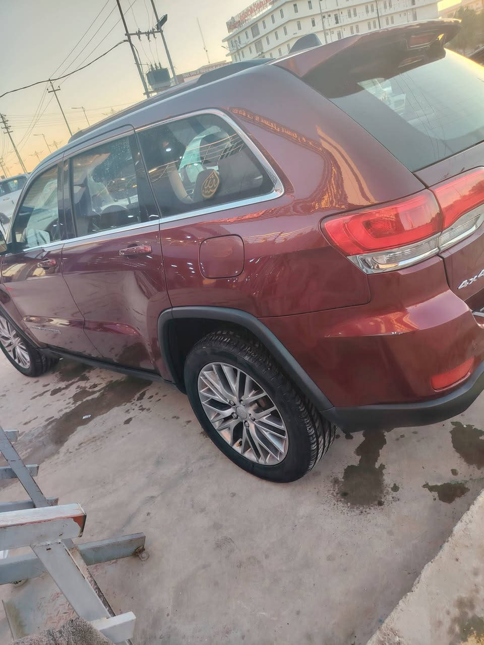 سلام عليكم
بيع فقط 
للبيع جيب كراند شيروكي لمتدد ضرر سرقة 
موديل 2020
مواصفات لمتيد
بصمة
تشغيل عن بعد
اشاير بالمري
كشنات تدفئة
شفتات ستيرن
حساس خلفي
رادار بالمري
خزن ميموري
4x4
نضام سبورت
مكينة 3600
ستة سلندر
السعر 200 ورقة 
عنوان ديالى بعقوبة
***********
بيع فقط
