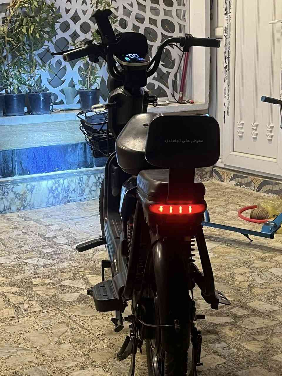 دراجه شحن 
5 بطاريات حاله جيدة جداً
سرعة 60 حقيقي
تمشي الشحنه الوحده 55 كيلو
السعر250


**إذا كنت صاحب هذا الإعلان وتريد حذفه لأي سبب، رجاءا أرسل رسالة إلى الدعم الفني**