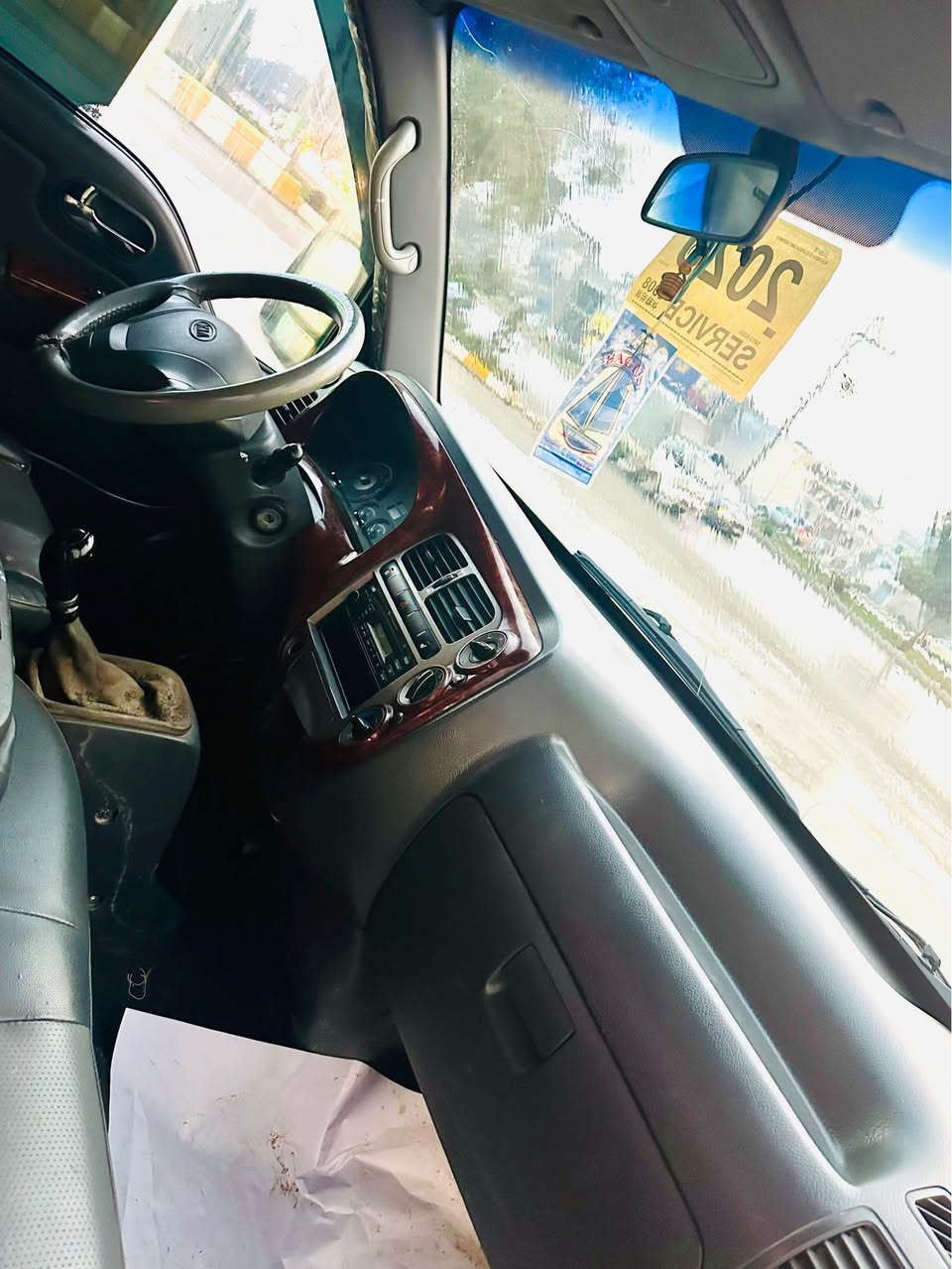 كيا بار              (***********)
سه ياره كه بيره قه مه يه ك براوه  مه كينه ٣٠٠٠ سپى 
سه ياره كه له ده عامى بؤ ده عامى به شه رت هه وگيانى به ستراوه چاهيزه  گيرو مه كينه و ئه كسل و گاردنى به شەرت

كامل چوان كارى بۆكراوه پيشى كامل كراوه به ٢٠٢٠ هه موو گيانى لۆكه شه ش تايه ى لۆكى له ژيره. ته بريت و كاره باييات هه مووى به شه رت 

سعرى ٦٣$ معامه له يه كى كه م له سليمانيم 
(***********) السليمانية, العراق
