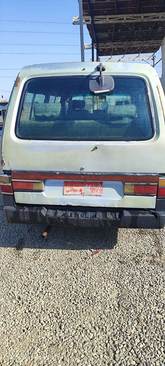 سلام عليكم ورحمه
كيه بسته للبيع موديل 93للبيع مكاني بغداد  مكينه كير اكسل كله نضيف السعر 18.......***********
