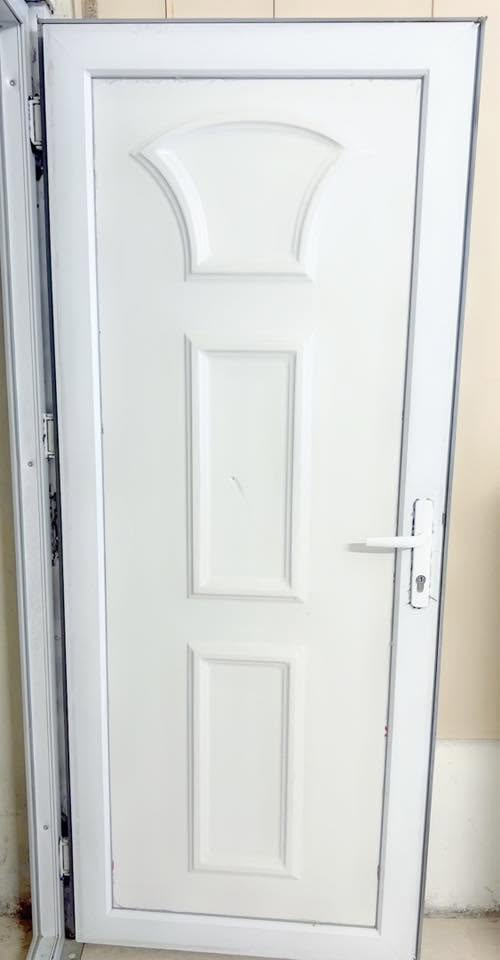 غراض للبيع
مرايا  راقيه ذهبي  قياس ٩٢*٧٦
باب غرف  pvc قياسها ١٨٩* ٨٦


**إذا كنت صاحب هذا الإعلان وتريد حذفه لأي سبب، رجاءا أرسل رسالة إلى الدعم الفني**
