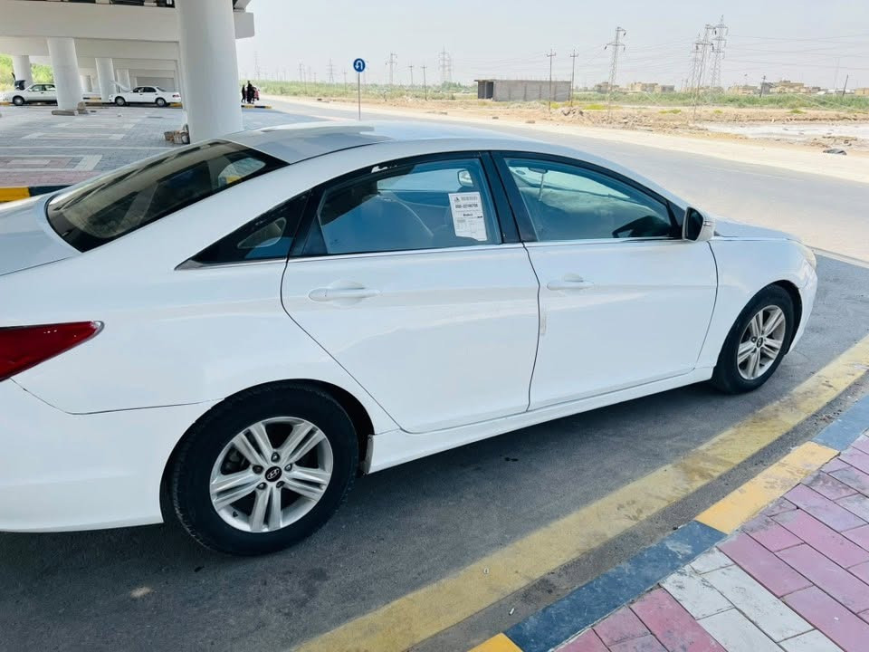 سلام عليكم سوناتا 2014 خليجي بانزين بانزين ادوات كصه جنطه مكينه 2400دوش دوش 
تبريد ثلج ثلج       متوم اربيل طبق الاصل
سياره جاهزه مكينه وكير كفاله 
ماناقصه اي شي السعر 42وبيها مجال متوازي عله بيعته مكاني ناصريه شطره ***********
