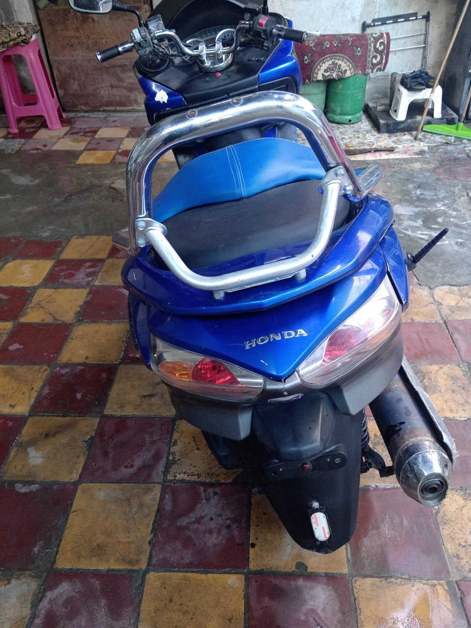 فورزه 0/10 بدون اوراق اتعهد بس من السرقه والعشاير نظافه 90  تير جديد وبقي شوف العين ***********
