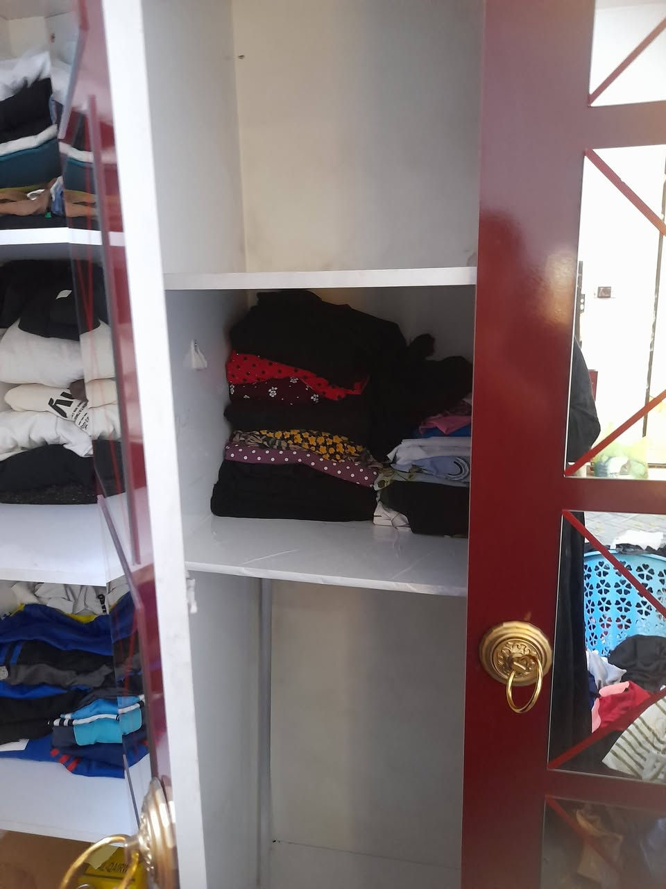 غرفه نوم شبابي ٤ طلاكات  جرابي عدد ٢ ميز تواليت كومدي بيه ضرر بسيط 
ميز طعام يتكبر  كلمن وسعره


**إذا كنت صاحب هذا الإعلان وتريد حذفه لأي سبب، رجاءا أرسل رسالة إلى الدعم الفني**