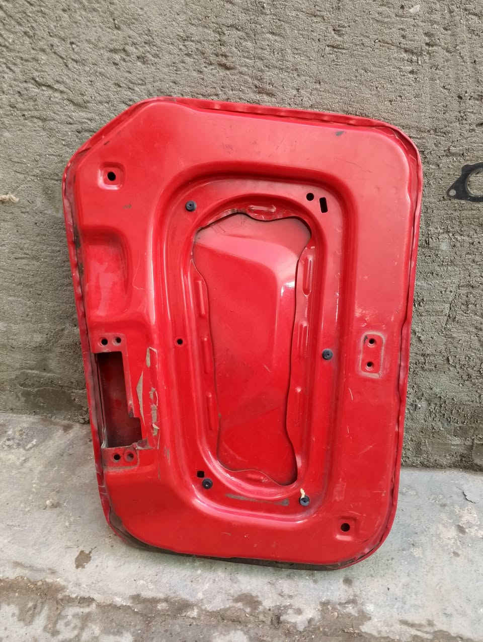 سلام عليكم باب تكتك صفحت اليسرا بلادي شركه مو تجاري فتحته من التكتك وكيجات كامله وشغله وهم بلادي شركه عل شغل مكاني بغداد *********** السعر قيم وخذهن
