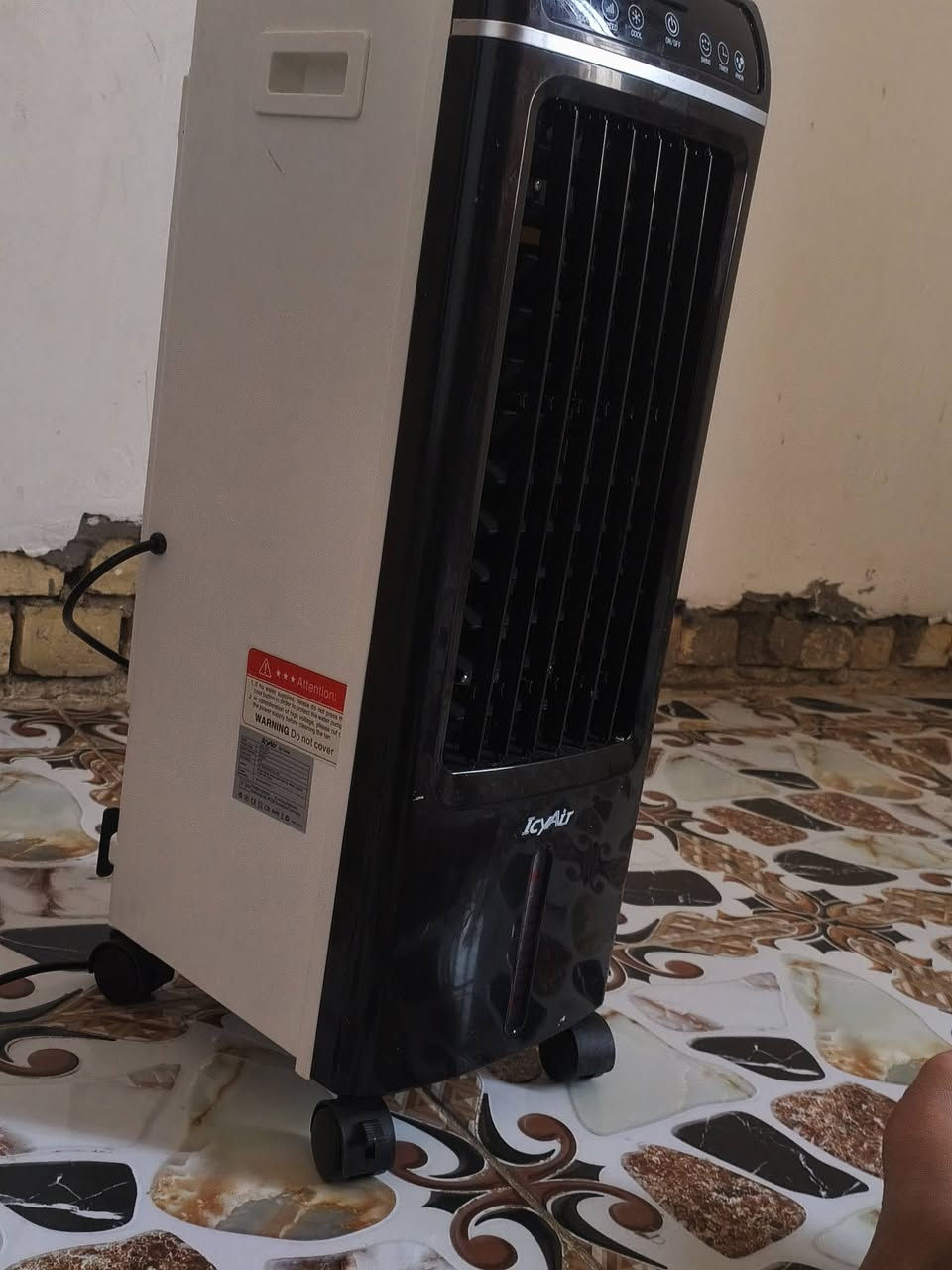 سلام عليكم
مبرده كهربائيه اشتريتها صار 3 ايام 
الدفع مالتها مترتين او اكثر 
مبرده تخبل الله شاهد 
6 لتر ماي تأخذ 
ليف 
واتر بم 
تحكم ريمون او لمس 
3 سرعات
ترهم لهل المحلات والسواق والمكاتب 
مبرده مرتبه 
شتريتها لتكتك او ما صارت 
السعر 60 او بيها مجال


**إذا كنت صاحب هذا الإعلان وتريد حذفه لأي سبب، رجاءا أرسل رسالة إلى الدعم الفني**