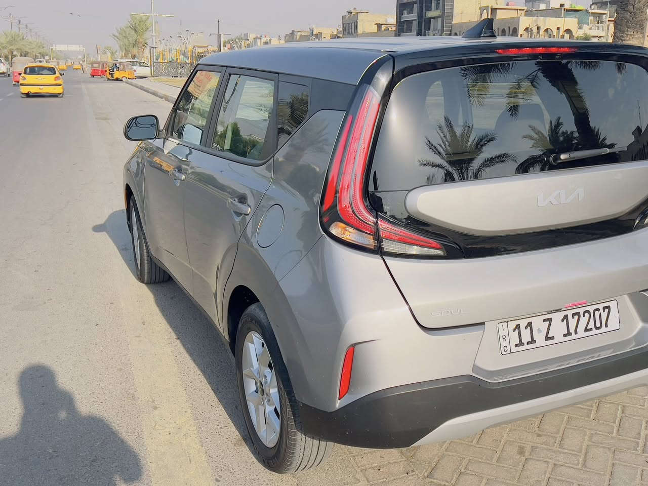 السلام عليكم

كيا صول 2025 

‎                                       ⬇️المواصفات
شاشه كبيره دعم كار بلي 
رادارات امامي خلفي جانبي
توقف ذاتي أمامي خلفي
قياده ذاتيه/تحديد مسار السياره
مثبت سرعه كروز
شاشه اعطال ومعلومات السياره 
محرك 2000/دوش
تحكم ستيرن جهتين فول
انضمه قيادة عادي+سبورت
شاشة ديجتال  
وباقي مواصفات معروفه 

حادث السياره مع الصور 

💎السياره ماشيه 13 الف KM
 رقم بغداد حره
***********
