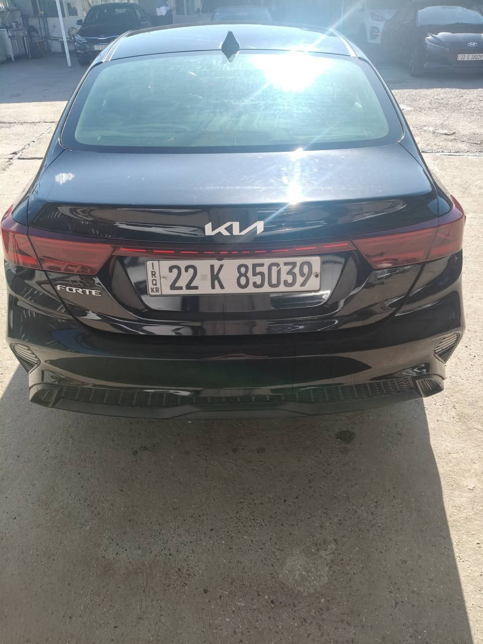 كيه فورتي موديل 2022 للبيع ماشيه 73 مايل حادثه كما واضح بلصوره رقم اربيل بسمي شرط تحويل قطعتين صبغ مال امريكه مع بارد جاملغ خلفي  السعر 125 بيهه مجال قليل  مكان السياره بغداد ابو غريب للتصال
 ‏‪) 0778 010 7403‬‏//‏/////)‪0751 570 2631‬‏
