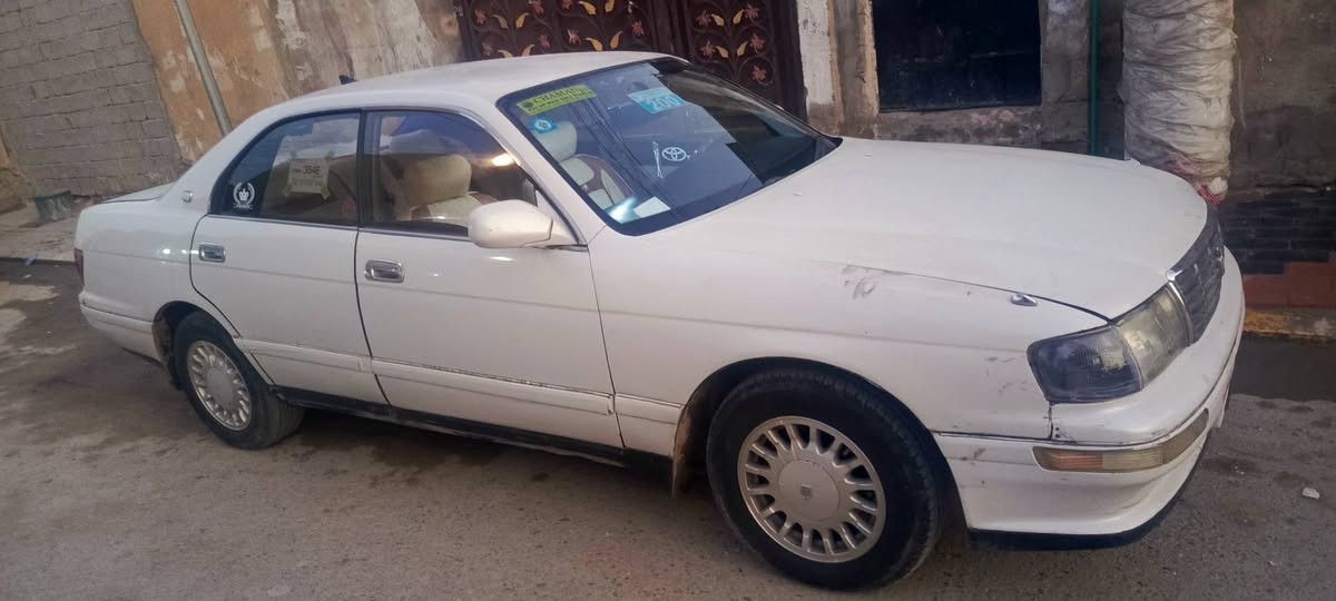 بطة منفصل لون لؤلؤي موديل 1994 رقم إنكليزي بأسمي
مكان السيارة: كربلاء
مكفولة من الگصة ونقل جثة والضربة والعيب الشرعي فقط شوف بعينك واقتنع وابيعلك للعلم.. مكنيتها بيها دخانة أو تبخر گير جديد تخم تاير وهايا صورها كدامكم سعر 55وبيه مجال 
***********3
