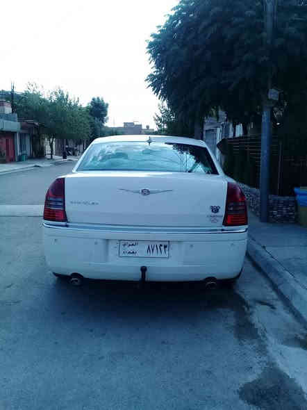 گلایزەر ئۆباما c300 ئاڕم پلاستیک مۆدێل 2007 ئسرات خاس سەیارەکە بیدەحم بێ لێدراوە یەک دوو پارچەی پەڵە پەڵە بۆیاخە سەیارەکە دووکوشن هیتەر کوشن و سوکان خەزن گێڕو مەکینە بەشەرتی فیتەر چوارتایەیی لۆکی لەسەرە لایت حەدەسە پاتری تازە پێشی توندکراوەتەوە ماوەی ڕۆیشتنی سەیارە 165 هەزار نرخ 86گەڵاو محامەلەکی کەم
  *********** ناونیشان چوارقوڕنە رانية
