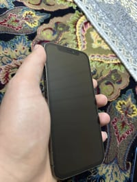 آيفون ١٢ برو • ١٢٨ • شاشة مكسورة