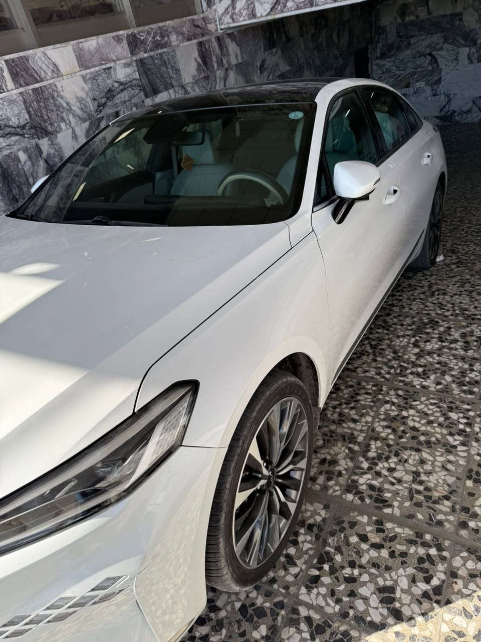 كيا k8. موديل 23 خليجي فول  مكفول كفاله عامه 
 ماعدا مكان واحد pdr
 رقم اربيل باسمي تحويل مباشر 
ماشيه 41 الف كيلو  
فتحة 
بانوراما 
حساس امامي خلفي 
بردات خلفيه
 وتحكم خلفي بالتبريد ومسجل 
اوتو هولد 
ايكو ونورمن وسبورت 
مقاعد جلد تدفئه وتبريد 
كامرا خلفيه 
4 ويل كب 19 
معروضه ب26500 وبيها مجال 
مكان السياره الدوره
***********
