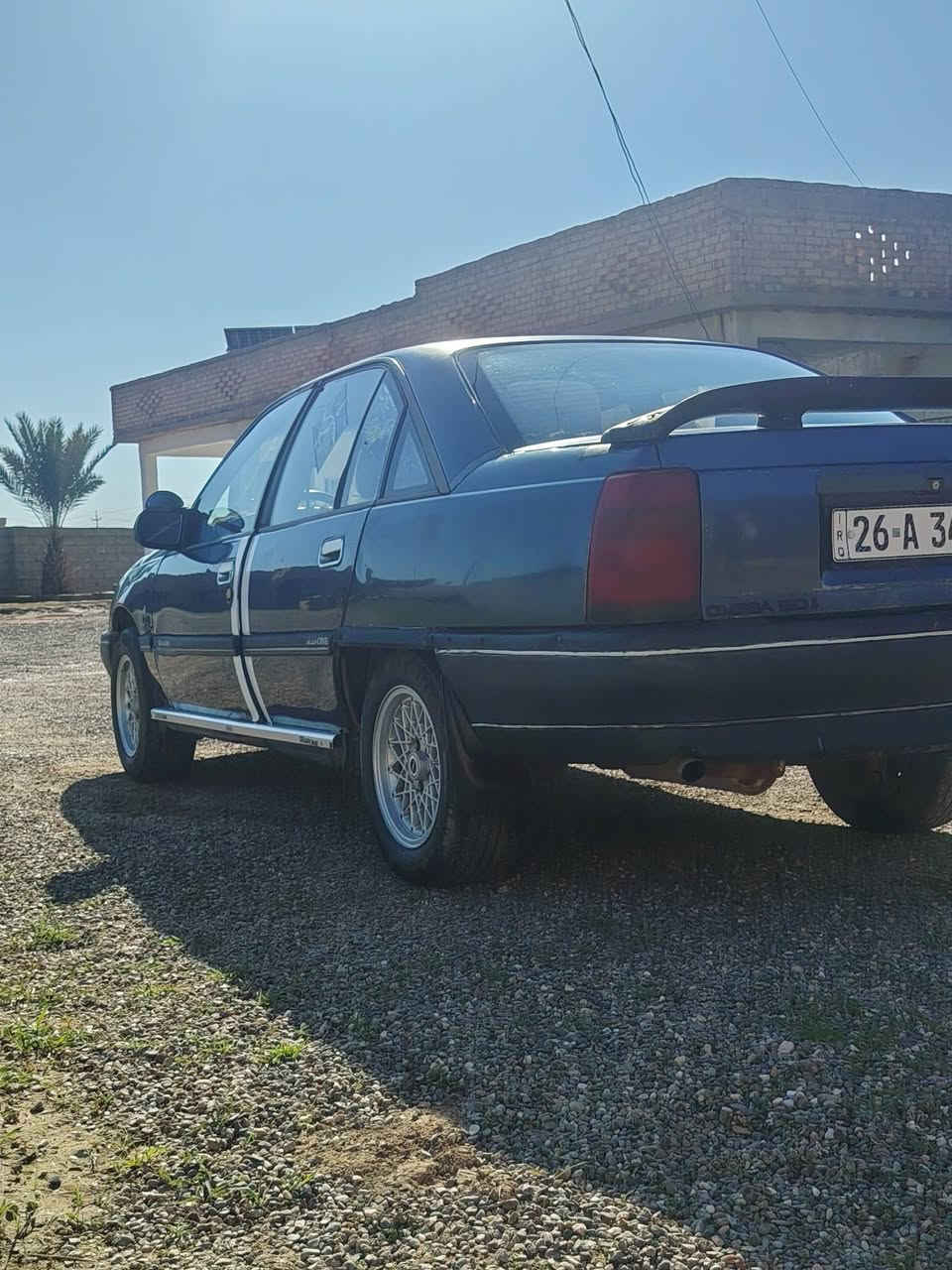 السلام عليكم
اوبل اوميكا للبيع
كير و محرك و صدر شرط
رقم صلاح الدين 
السعر 30 و بيها مجال 
رقم الهاتف ***********
