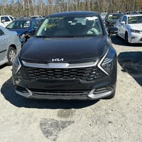 كيا سبورتج موديل 2025  رقم بغداد صور الحادث هذا. قبغ جنطه فقط نفسه الس...