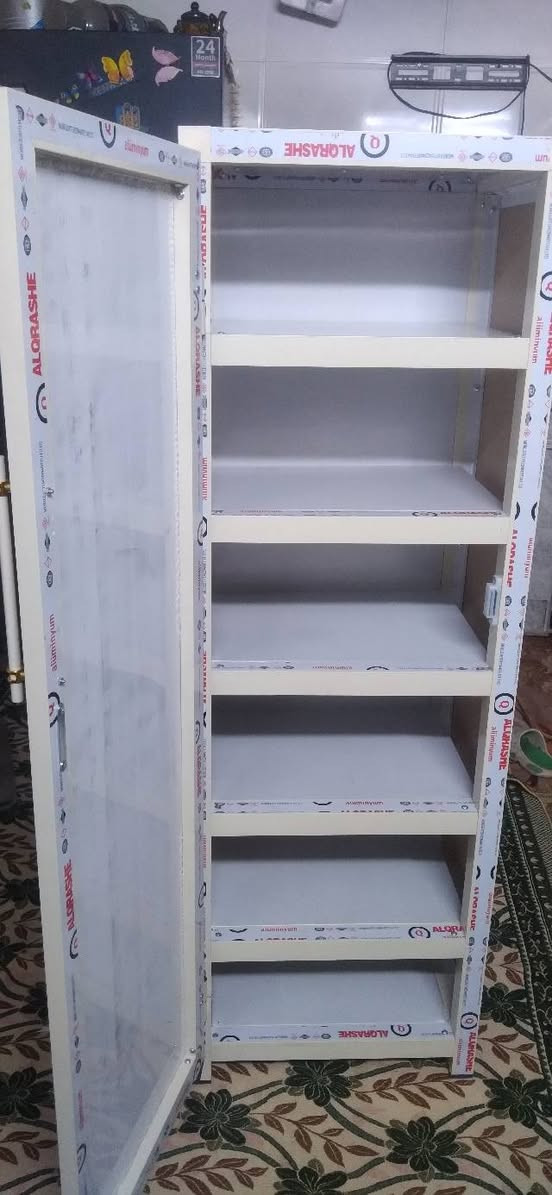 كاونتر تفصال بدون سنك ٣٠٠فصلته وكومديا هذه مال حصه ١٥٠طولها متر ونص


**إذا كنت صاحب هذا الإعلان وتريد حذفه لأي سبب، رجاءا أرسل رسالة إلى الدعم الفني**